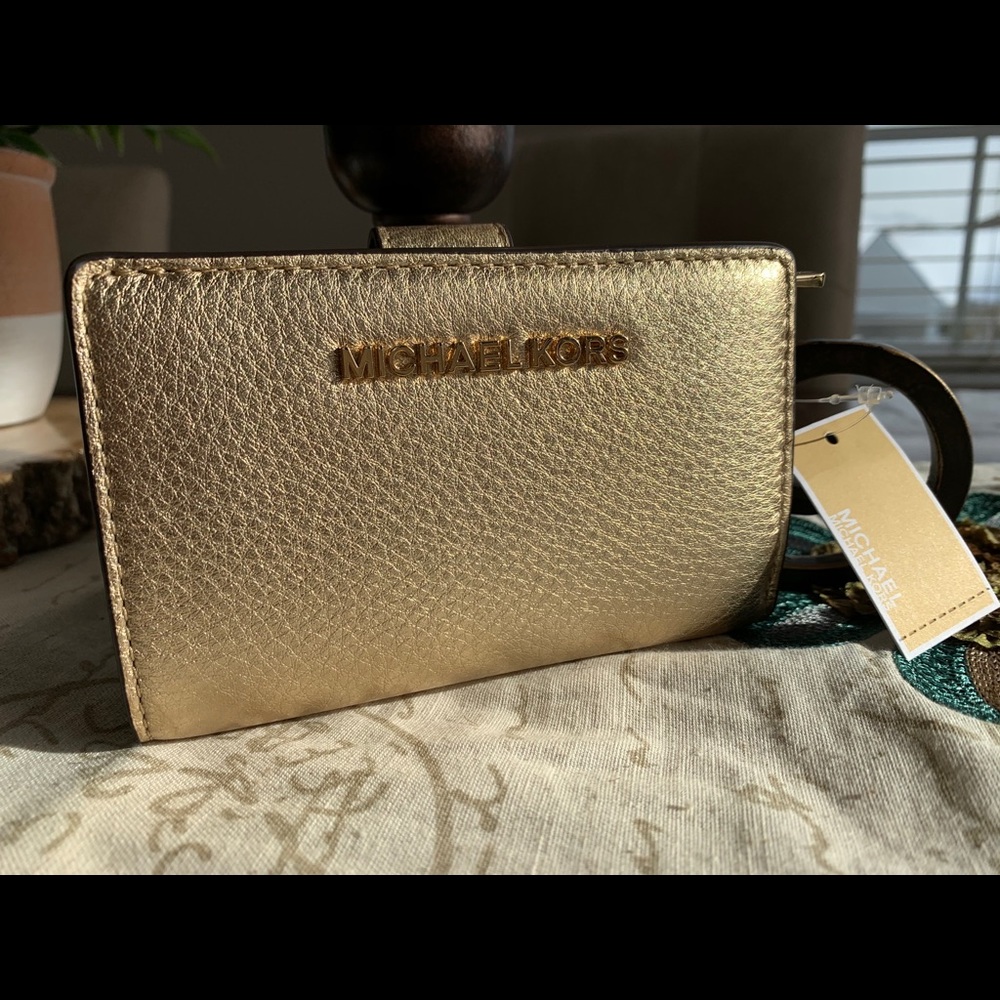 Michael Kors Jet Set Medium Gold Leather Wallet